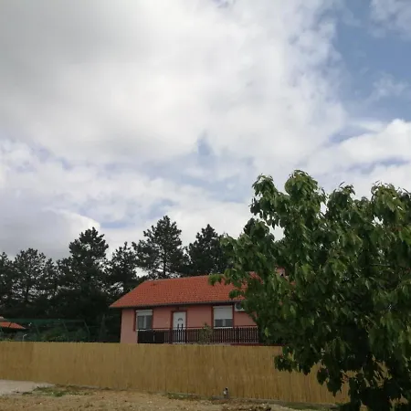 Teja-seosko Turisticko Domacinstvo فيلة *